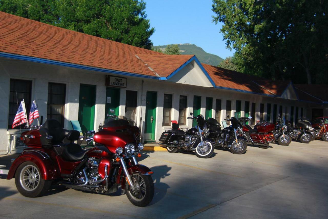Motel Sunrise Motor Cody